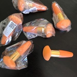 Makeup blenders sponge, with hand grip